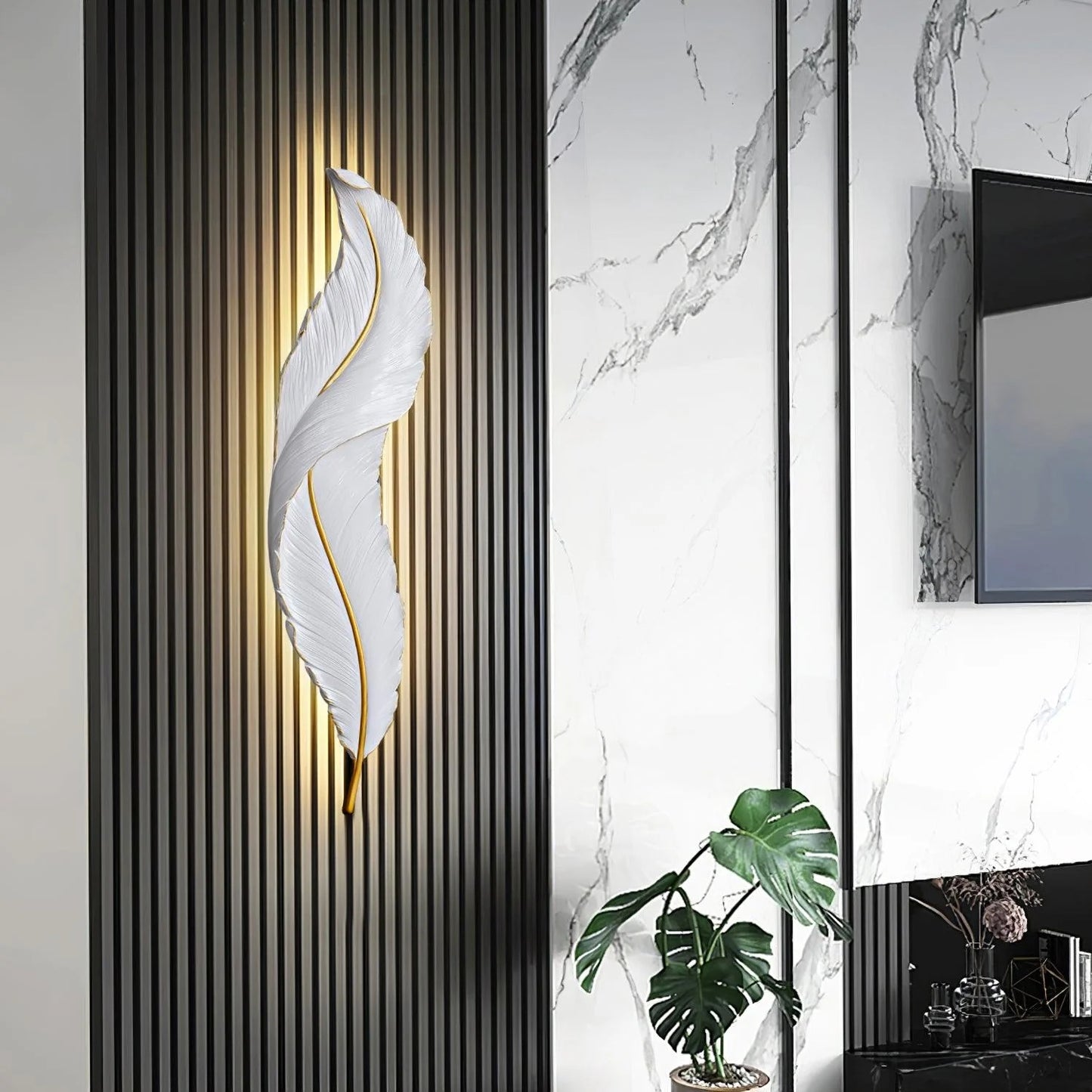 Light Luxury Feather Wall Lamp
