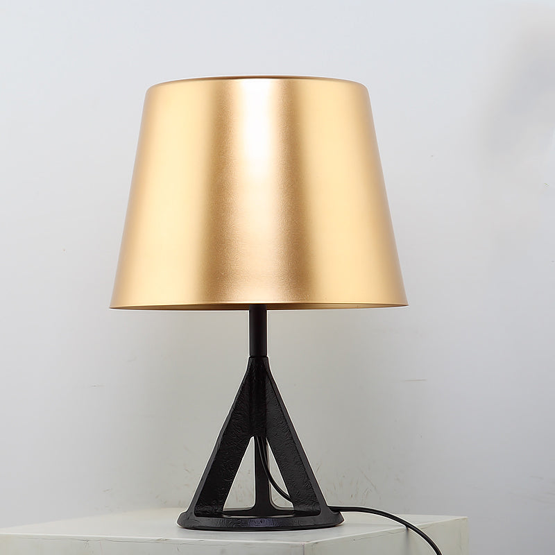 Base Metal Table Lamp