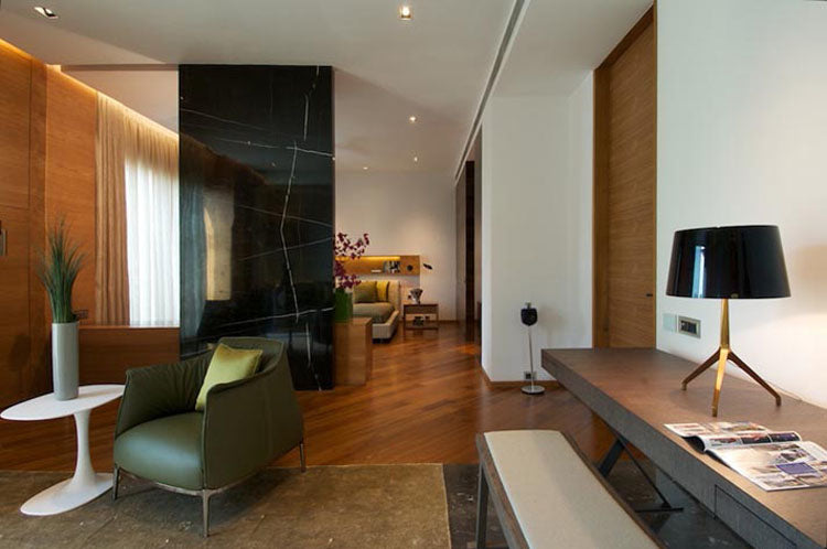 Lumiere XX Table Lamp