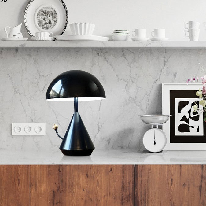 Dali Divina Desk Lamp