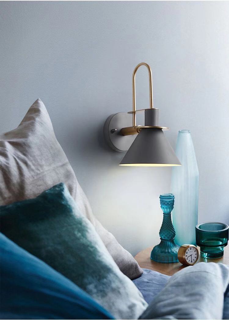 Horn Type Metal Wall Lamp