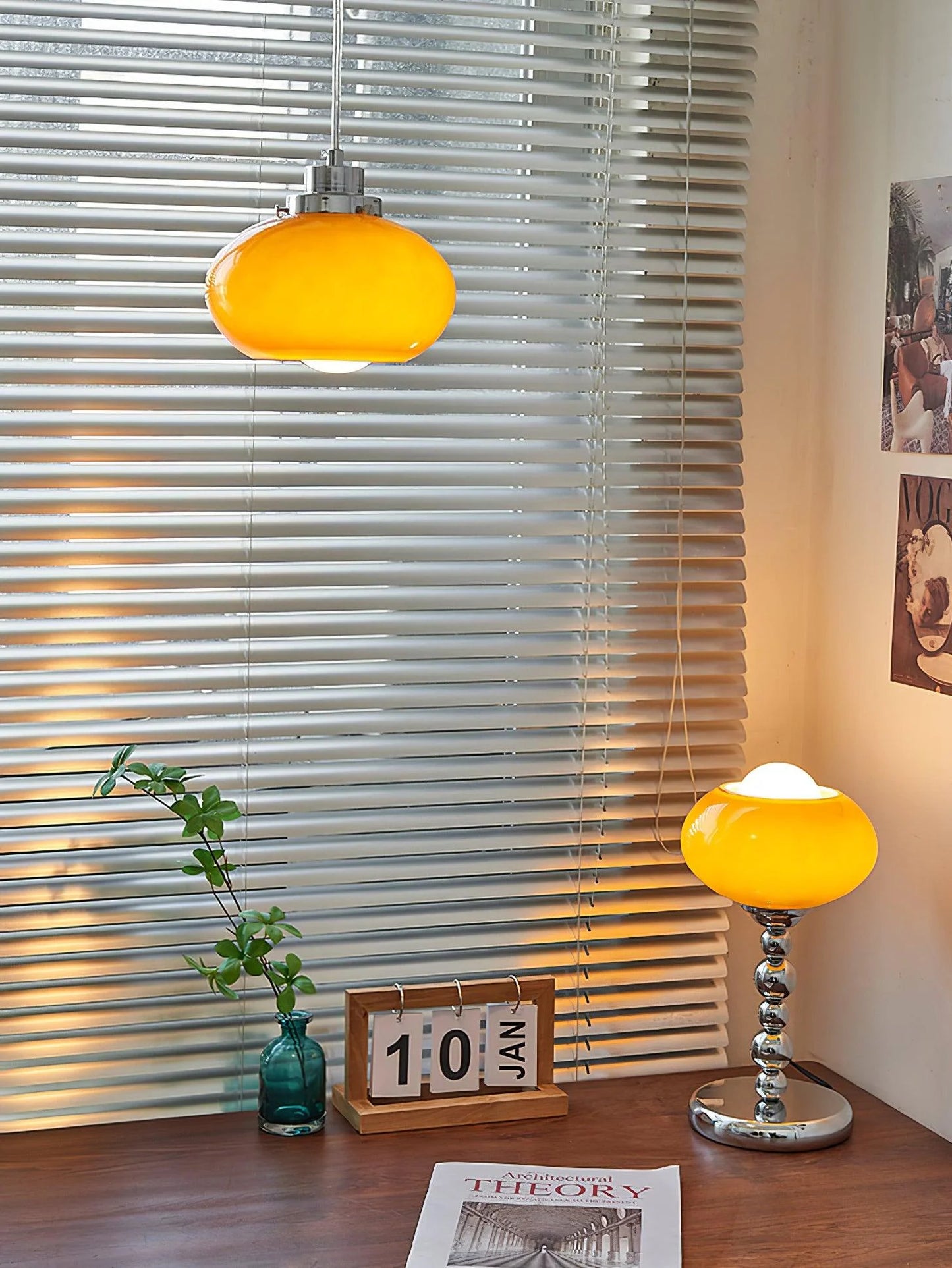 Persimmon Ruyi Table Lamp