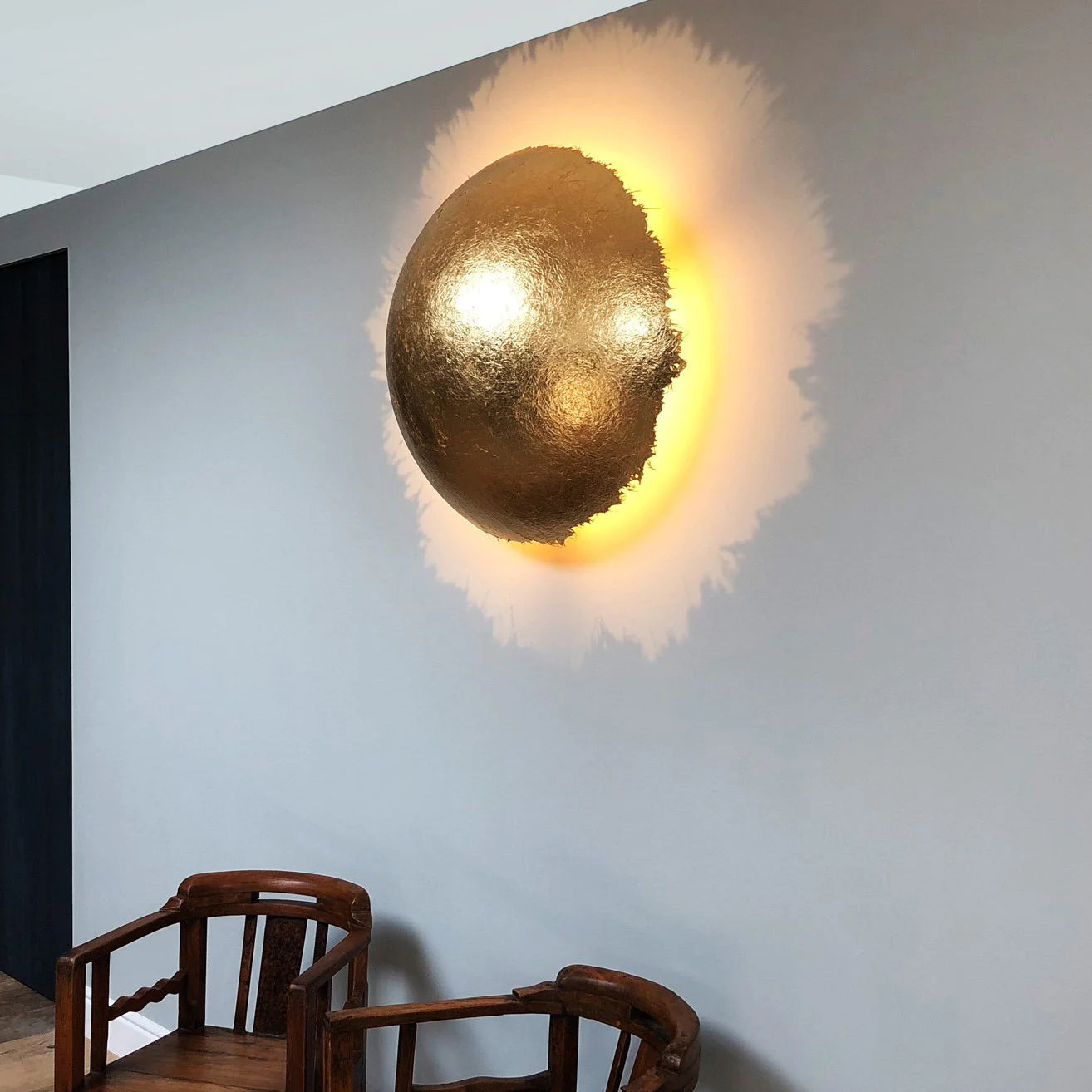 LI Moon Bulb Wall Lamp