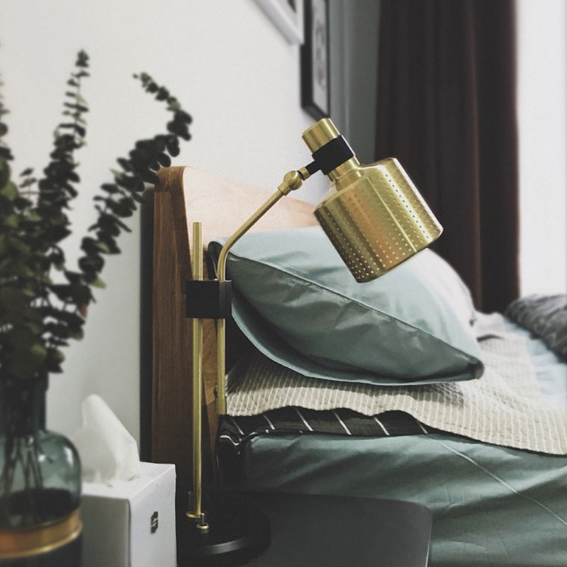 Riddle Metal Table Lamp