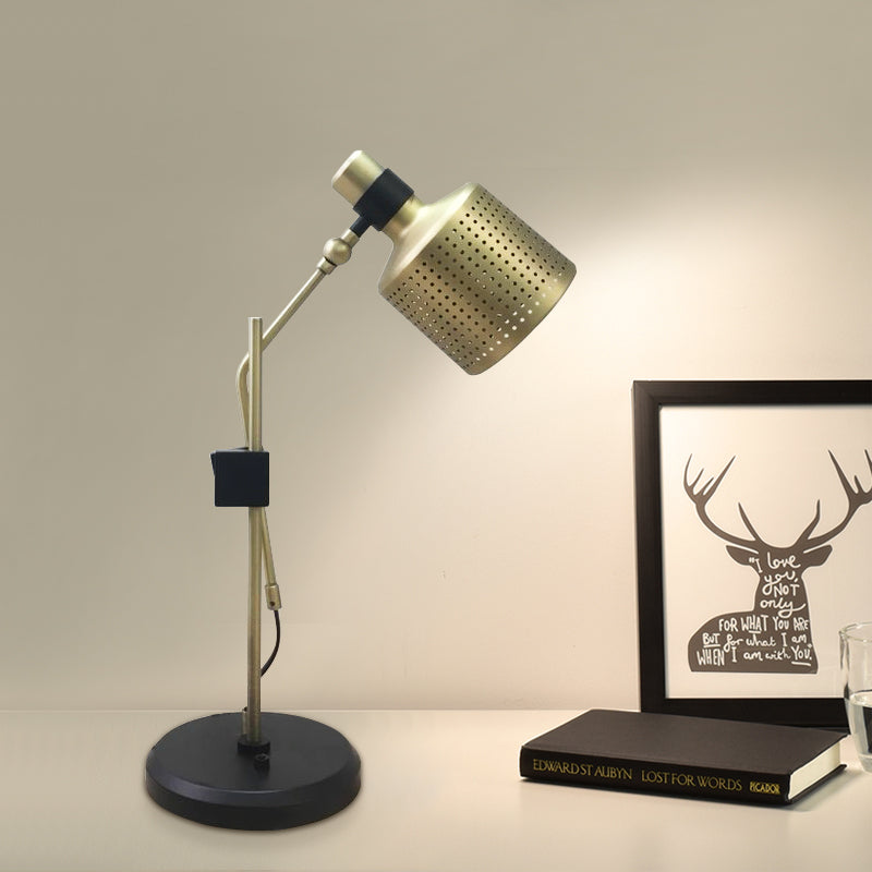 Riddle Metal Table Lamp