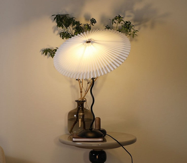 White Pleated Vintage Table Lamp