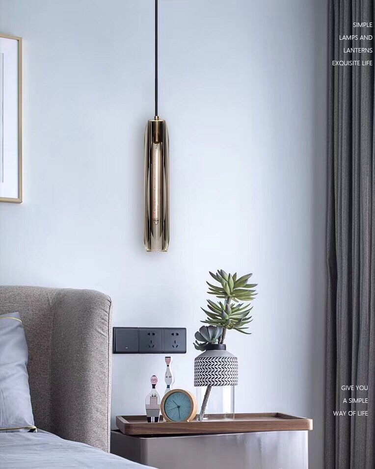pendant light over dining table